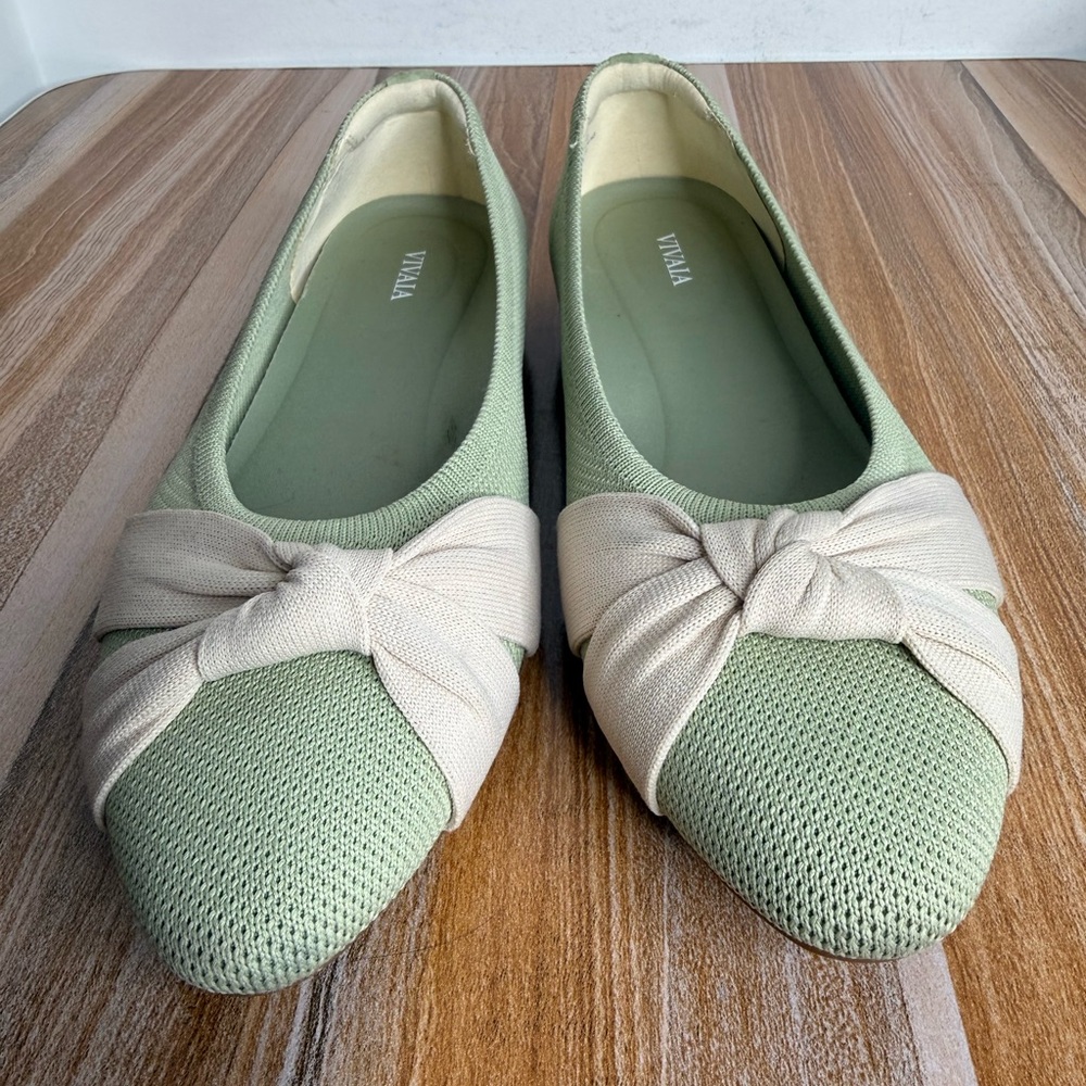 Vivaia Almond-Toe Knotted Flats (Bibi) Matcha/Ivory Cream Flats US Size 10 - Picture 2 of 11